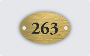 Märkskylt graverad plast 55x35mm